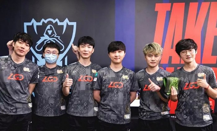 中闪光的优 中闪光的优