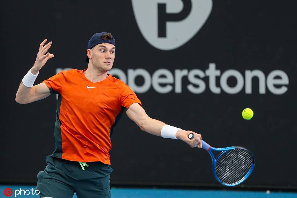 线同时在场 线同时在场